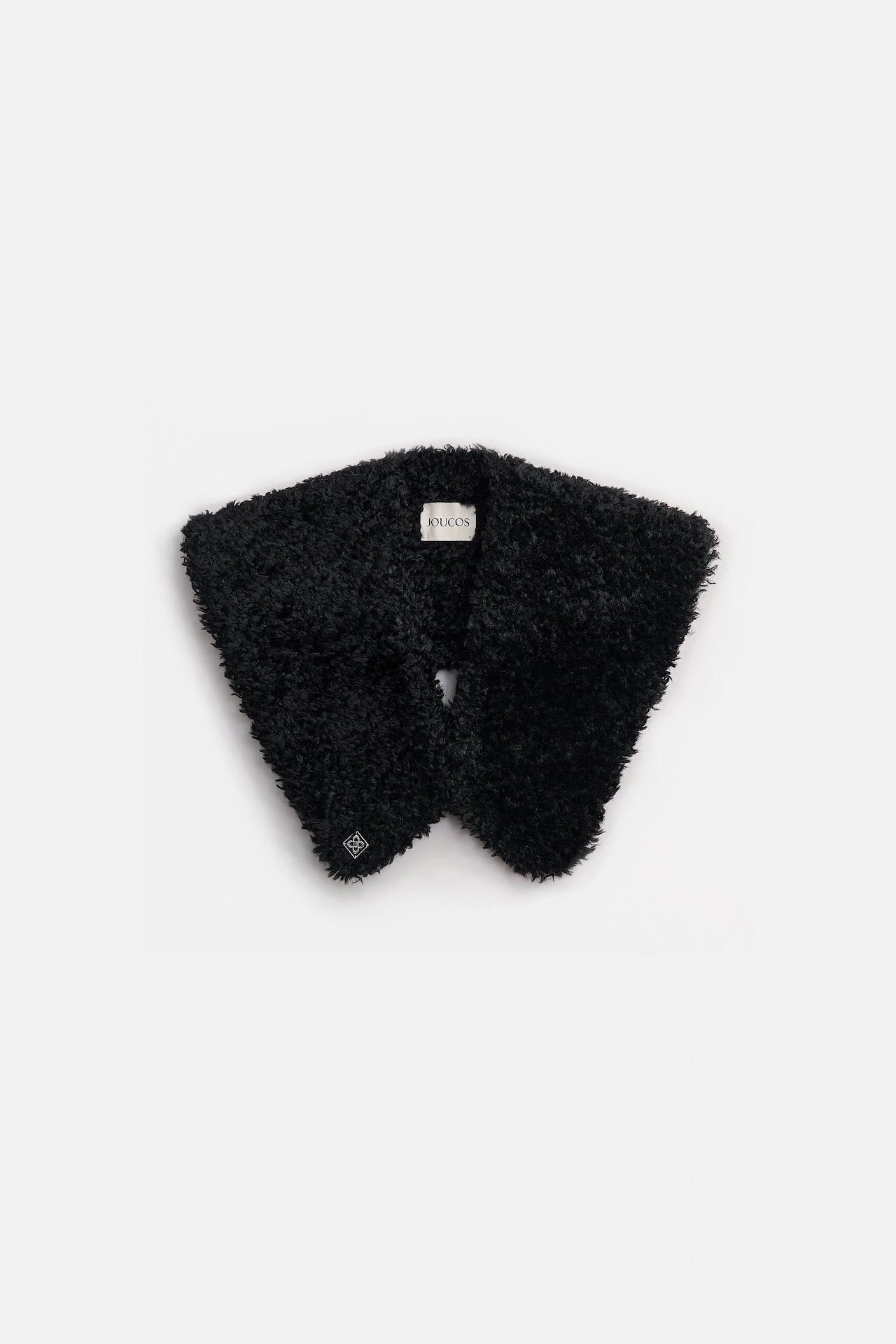FURRY COLLAR
