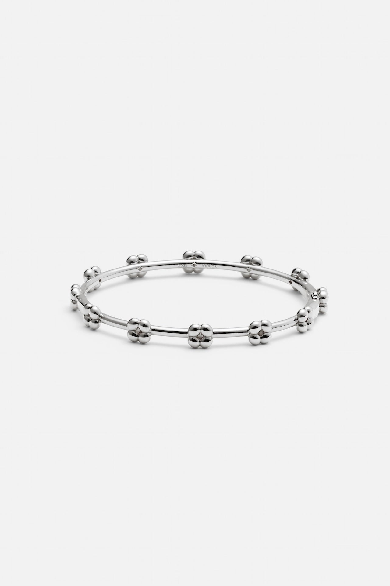 Mini Marshmallow Flower Wreath Bangle
