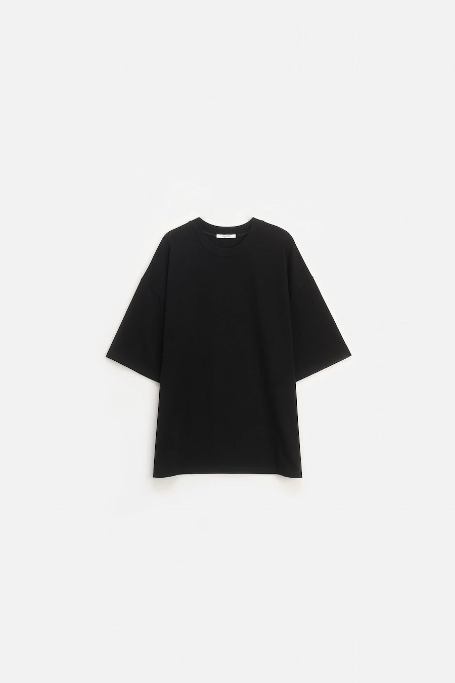 OVERSIZED T-SHIRT