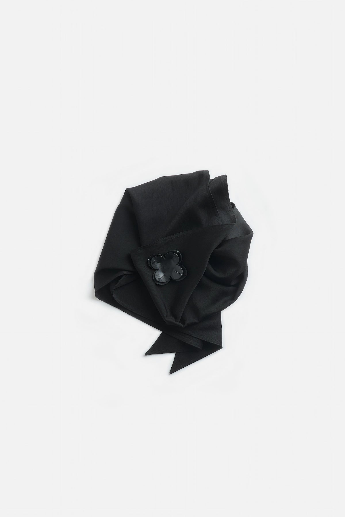 LEATHER FLOWER SCARF