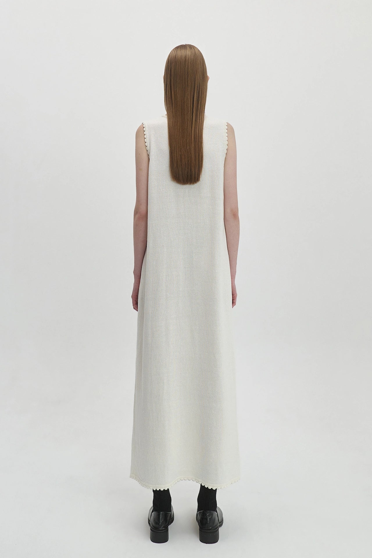 APPLIQUÉ DRESS
