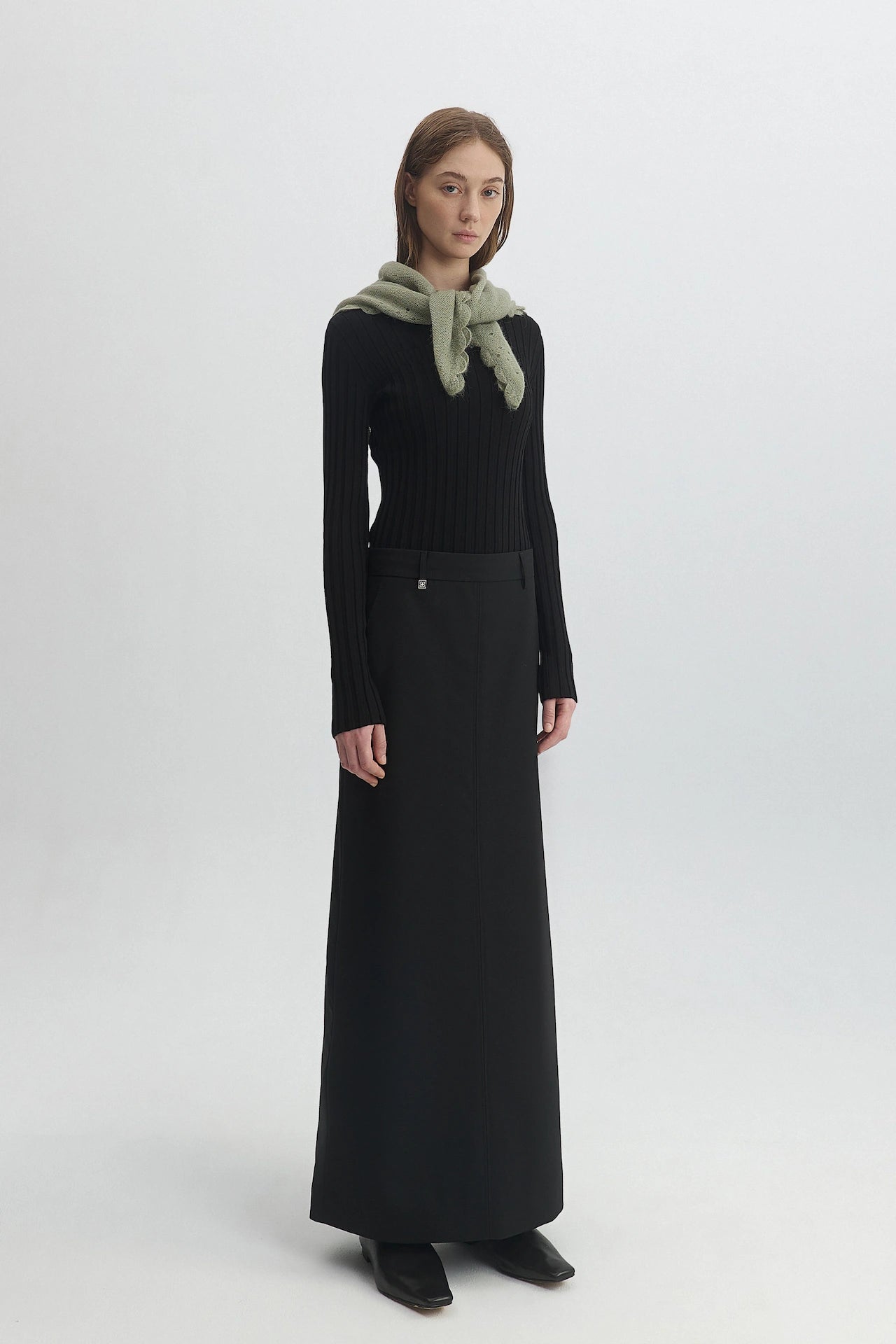 STRAIGHT SKIRT