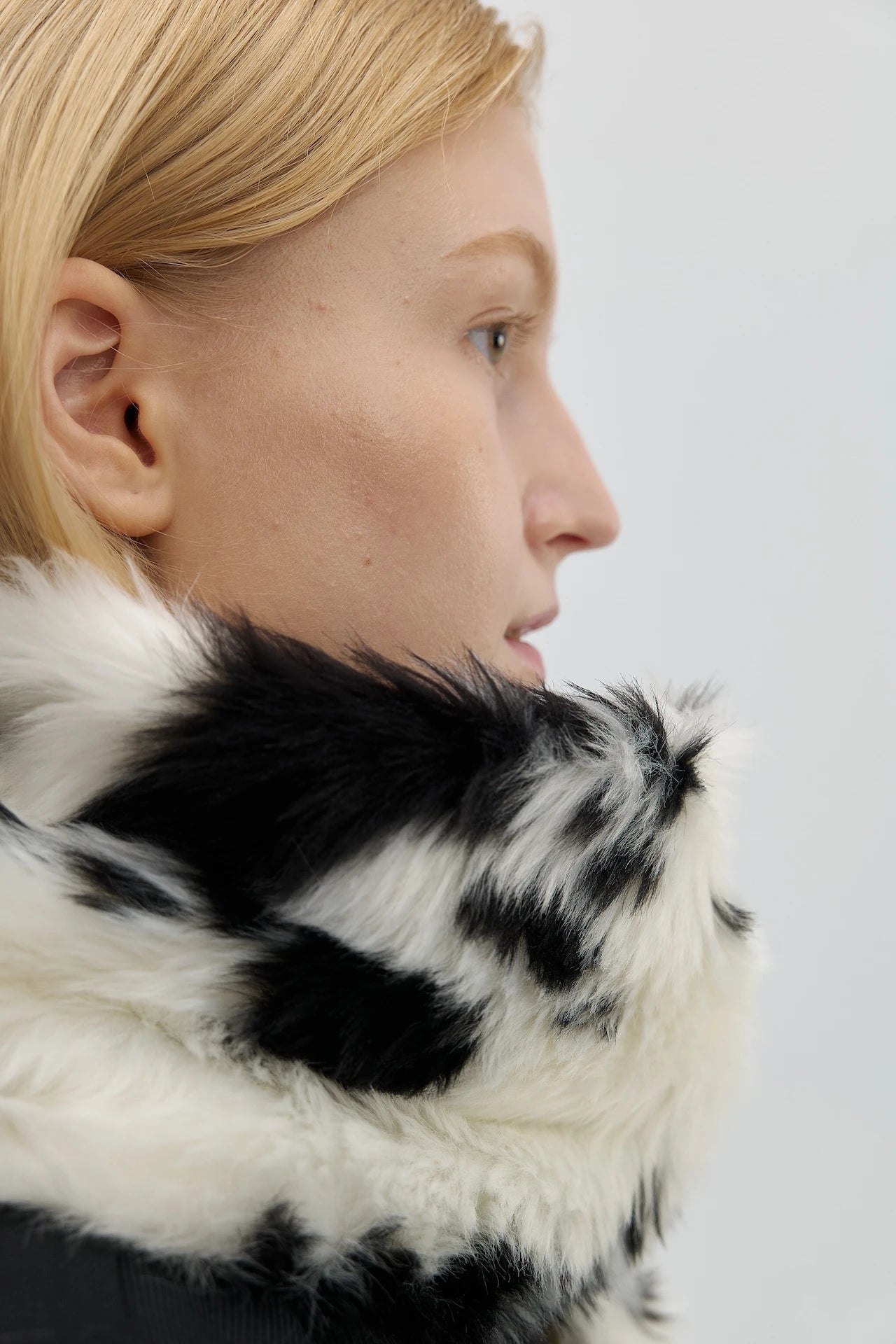 FURRY SCARF