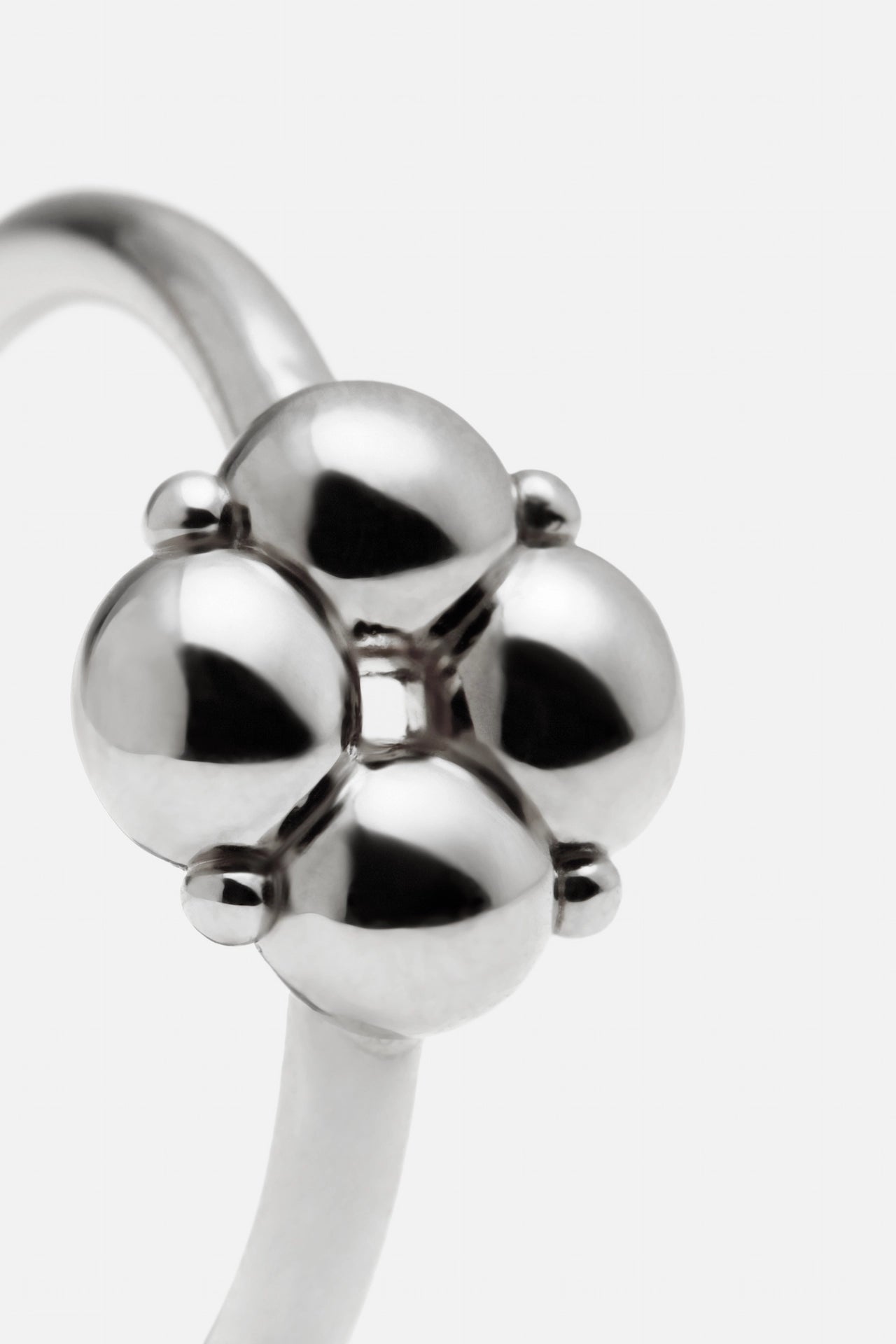 Marshmallow Flower Ring