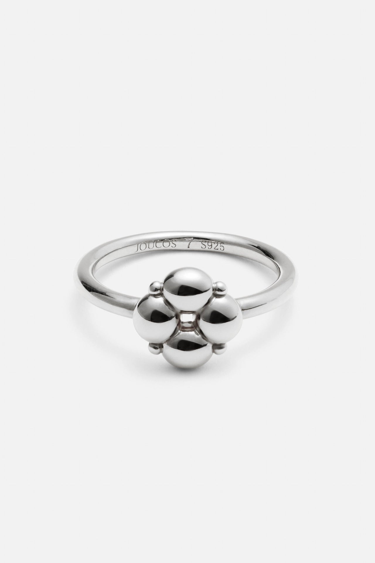 Marshmallow Flower Ring