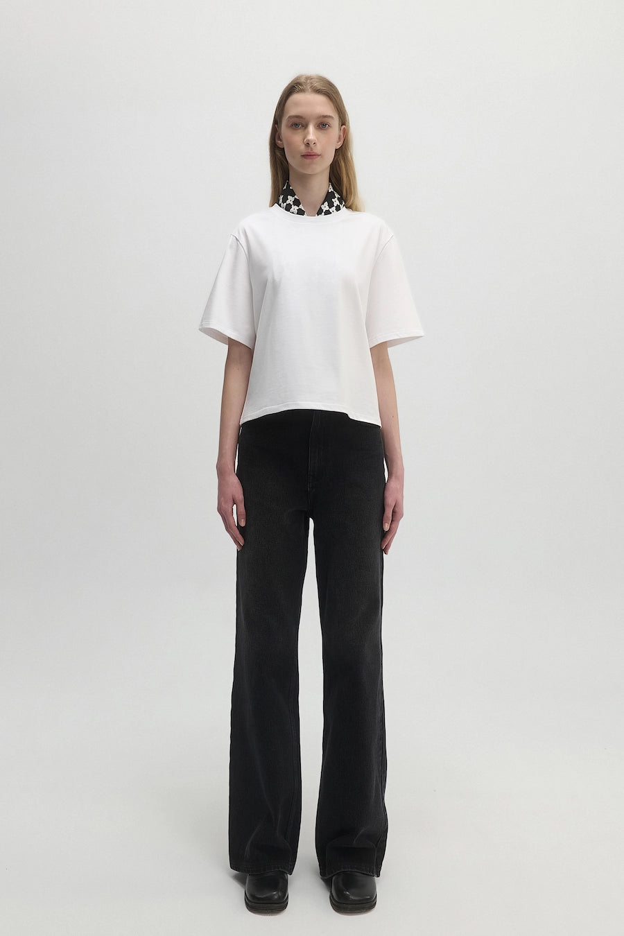 CROPPED T-SHIRT