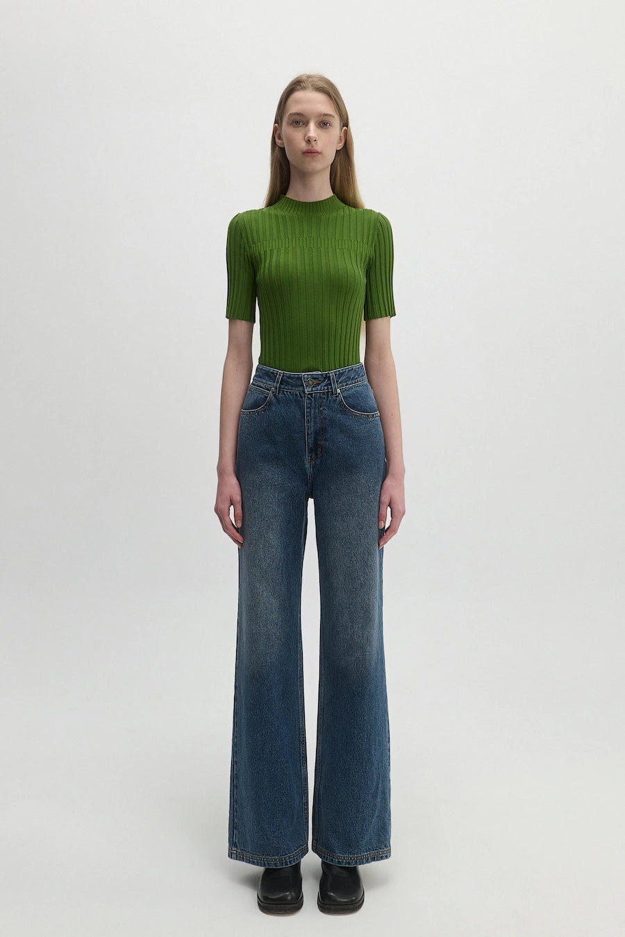 STRAIGHT-LEG JEANS