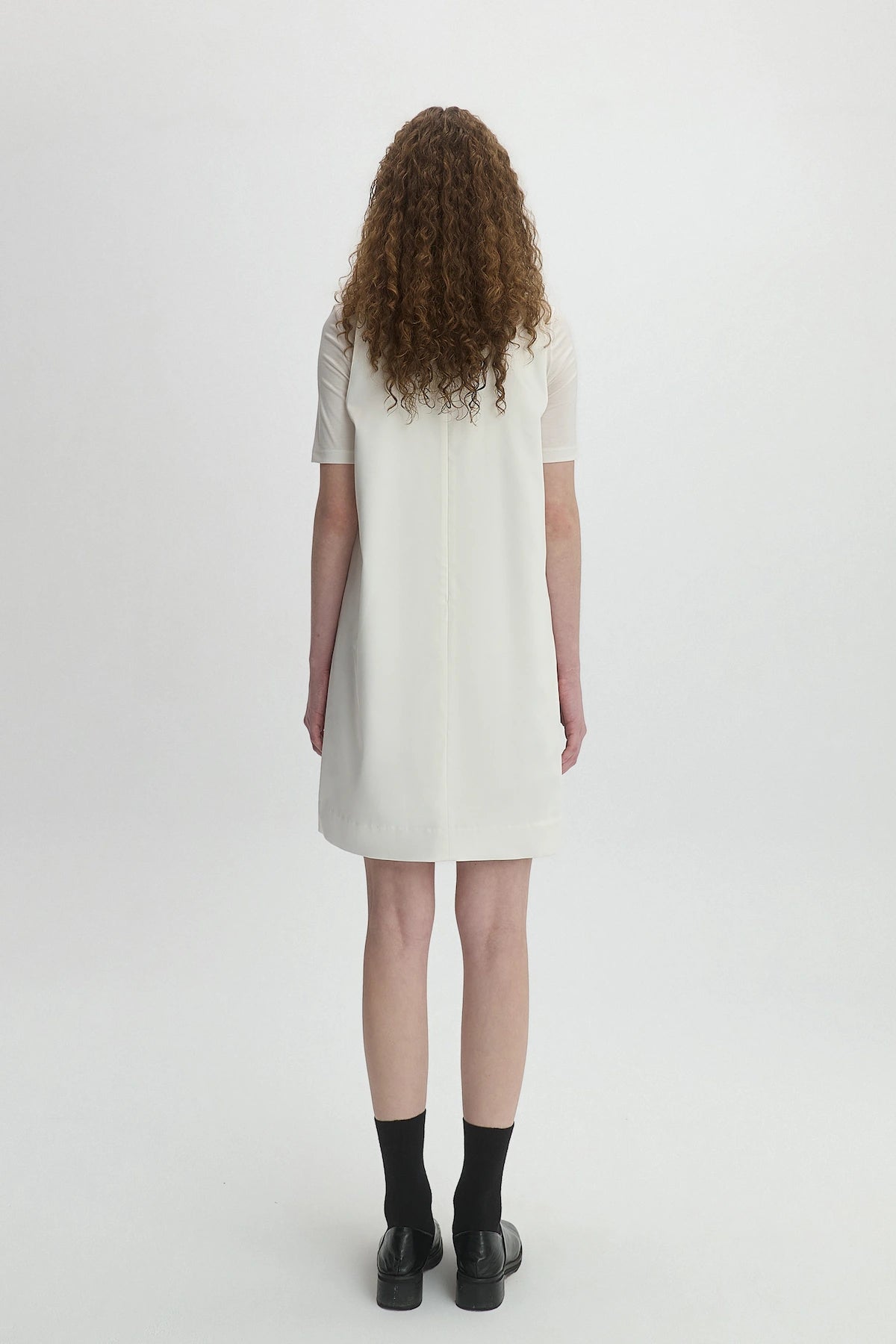 皮花配飾短洋裝