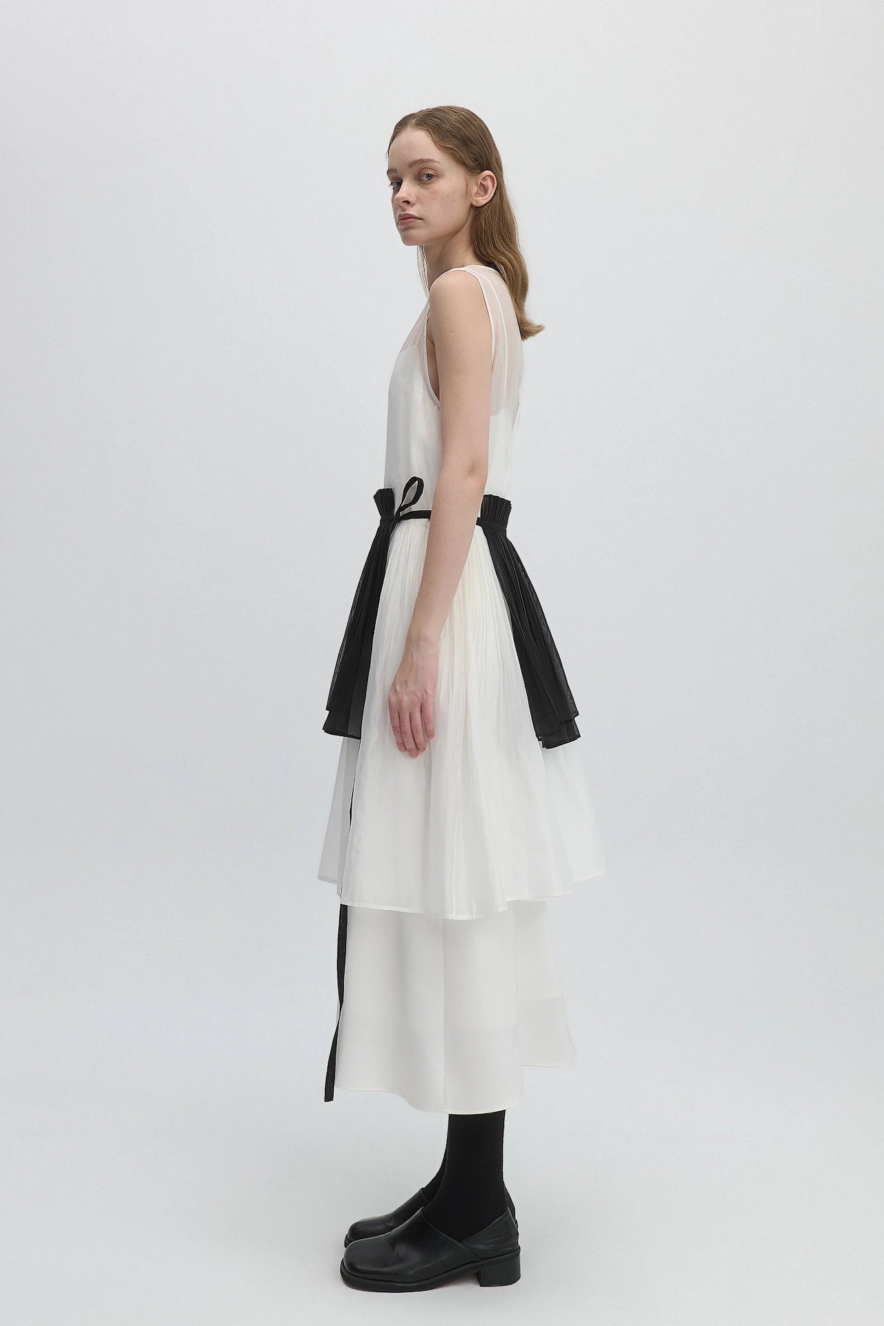 SHEER PLEATED SCARF