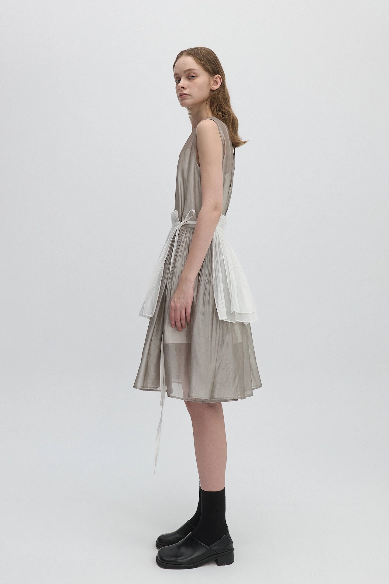SHEER PLEATED SCARF