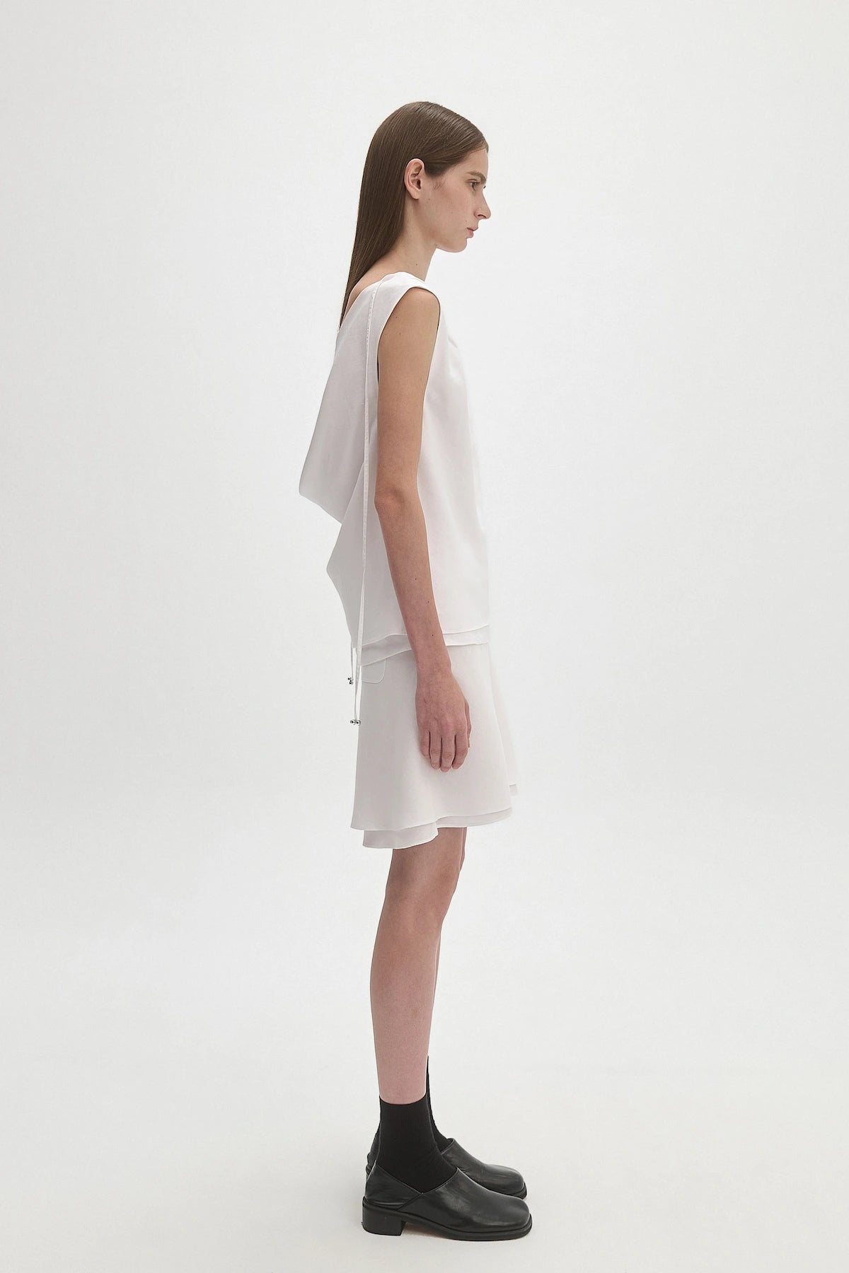 LINEN VEST